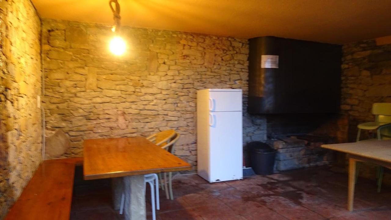 Refugi Del Esquirol Villa Sobremunt Luaran gambar